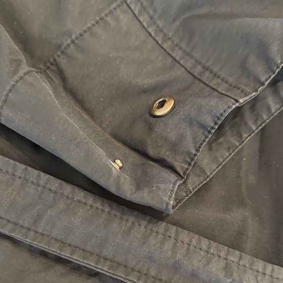 GAP - Picture 5 of 12